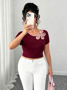 Elenzga Plus Size Women's Fitted Floral Cut-Out Decor Minimalist Short T-Shirt - Burgundy - View 7