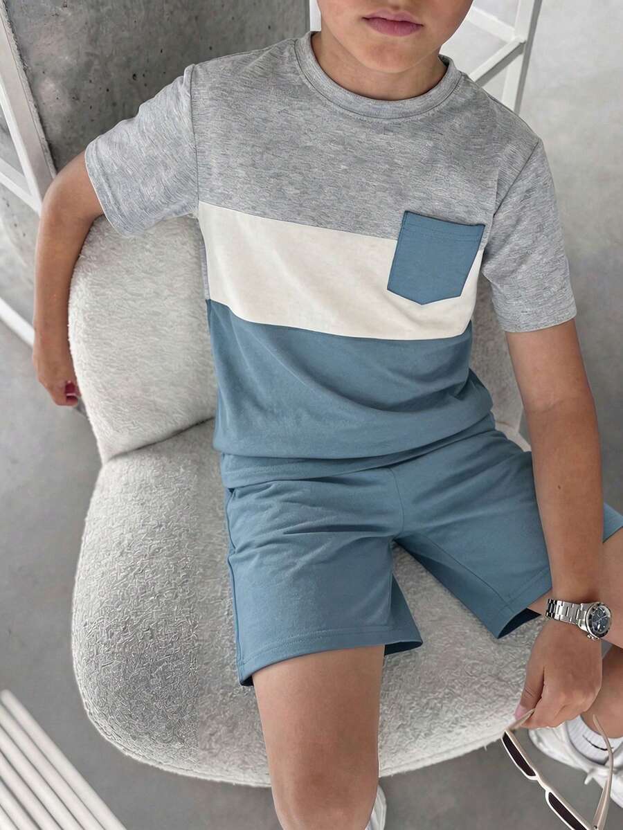 SHEIN 2件組青少年男孩休閒學院風拼色圓領套頭短袖T恤與短褲套裝 卡其色 適合通勤、上學、外出、運動、假期派對、度假、春夏季 - 藍色 - 查看 1