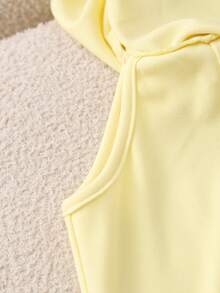 GlowEve Elegant Cream Yellow Off-Shoulder Evening Dress, Fitted Bodycon Lace Applique Mesh Slit Dress, Party Gown - Light Yellow - View 8