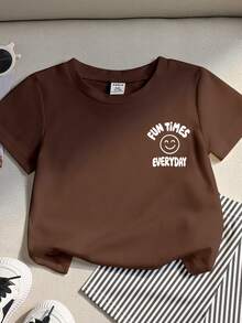 SHEIN Playful Pals 2件組舒適男嬰休閒時尚字母印花圓領短袖T恤搭配條紋短褲休閒套裝，男嬰夏季套裝，夏季戶外運動，韓系風格，返校季舒適易穿男童T恤男童短褲新式設計夏季度假氛圍返校戶外活動 - 彩色 - 查看 5