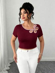 Elenzga Plus Size Women's Fitted Floral Cut-Out Decor Minimalist Short T-Shirt - Burgundy - View 5
