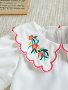 SHEIN 女婴两件套 - 花卉刺绣泡泡袖衬衫和碎花百褶裙套装，适合春夏度假、外出、聚会、日常穿着，0-3岁 - 彩色 - 查看 9