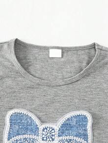 SHEIN 青少年女孩夏季休閒T恤套裝，蝴蝶結刺繡圖案圓領短袖T恤與工裝長褲2件組，適合春/夏季涼爽時尚穿搭 - 彩色 - 查看 5
