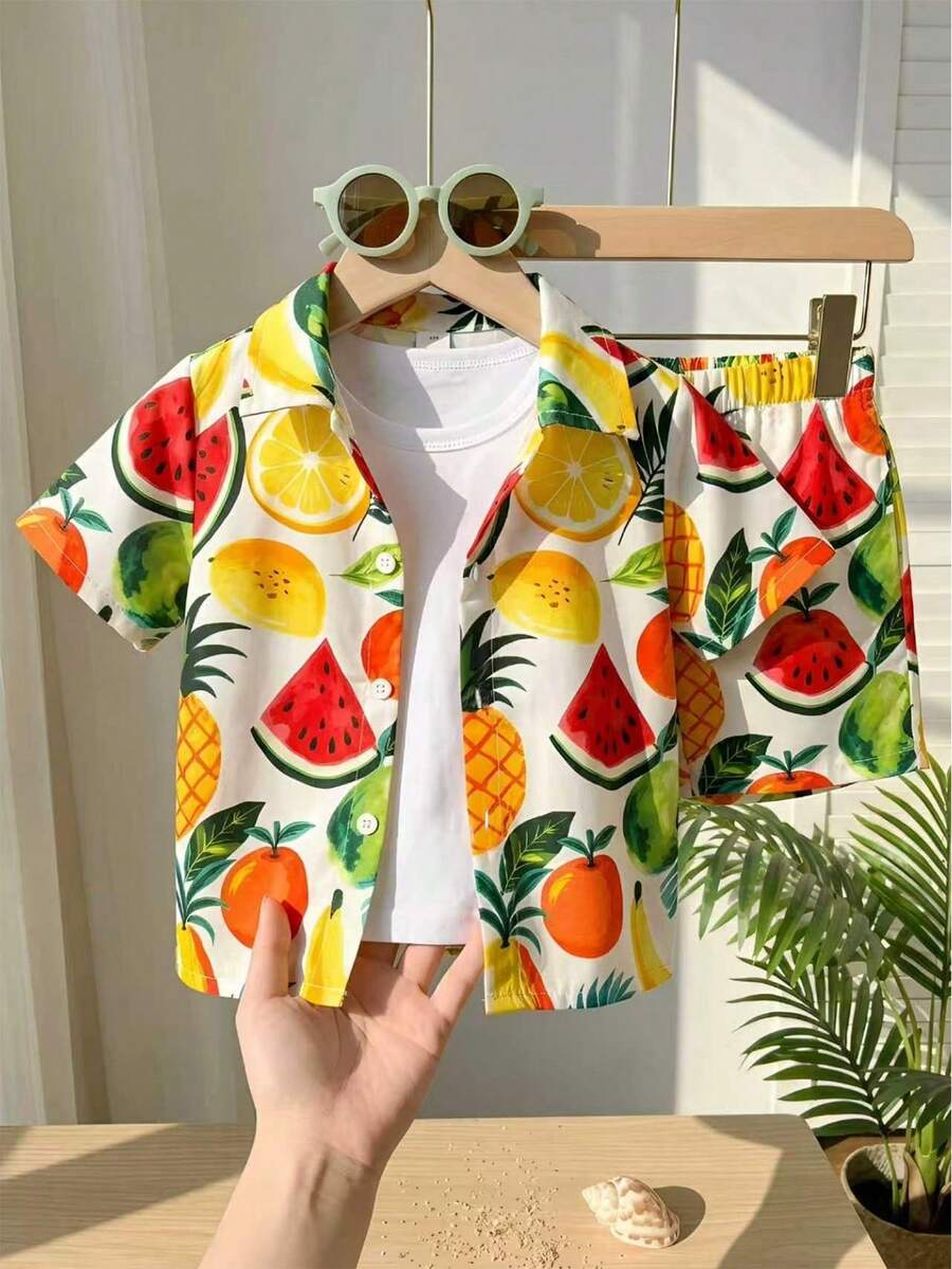 SHEIN Playful Pals 2件組 幼童男嬰夏季可愛度假假期水果印花襯衫與短褲套裝 全白夏威夷波西米亞休閒海灘穿搭服飾