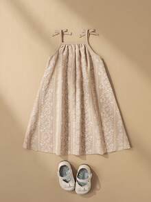 SHEIN 女童刺繡洋裝，女童甜美蝴蝶結休閒寬鬆吊帶洋裝，女童夏季無袖公主洋裝，適合日常或度假穿著 - 米色 - 查看 5
