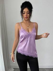 Rafferiza 女款優雅法式蕾絲不對稱下擺細肩帶背心上衣 - 淡紫色 - 查看 6