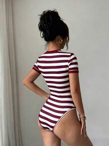 Elenzga 女款時尚百搭條紋圓領短袖夏季連身衣 - 酒紅色 - 查看 2