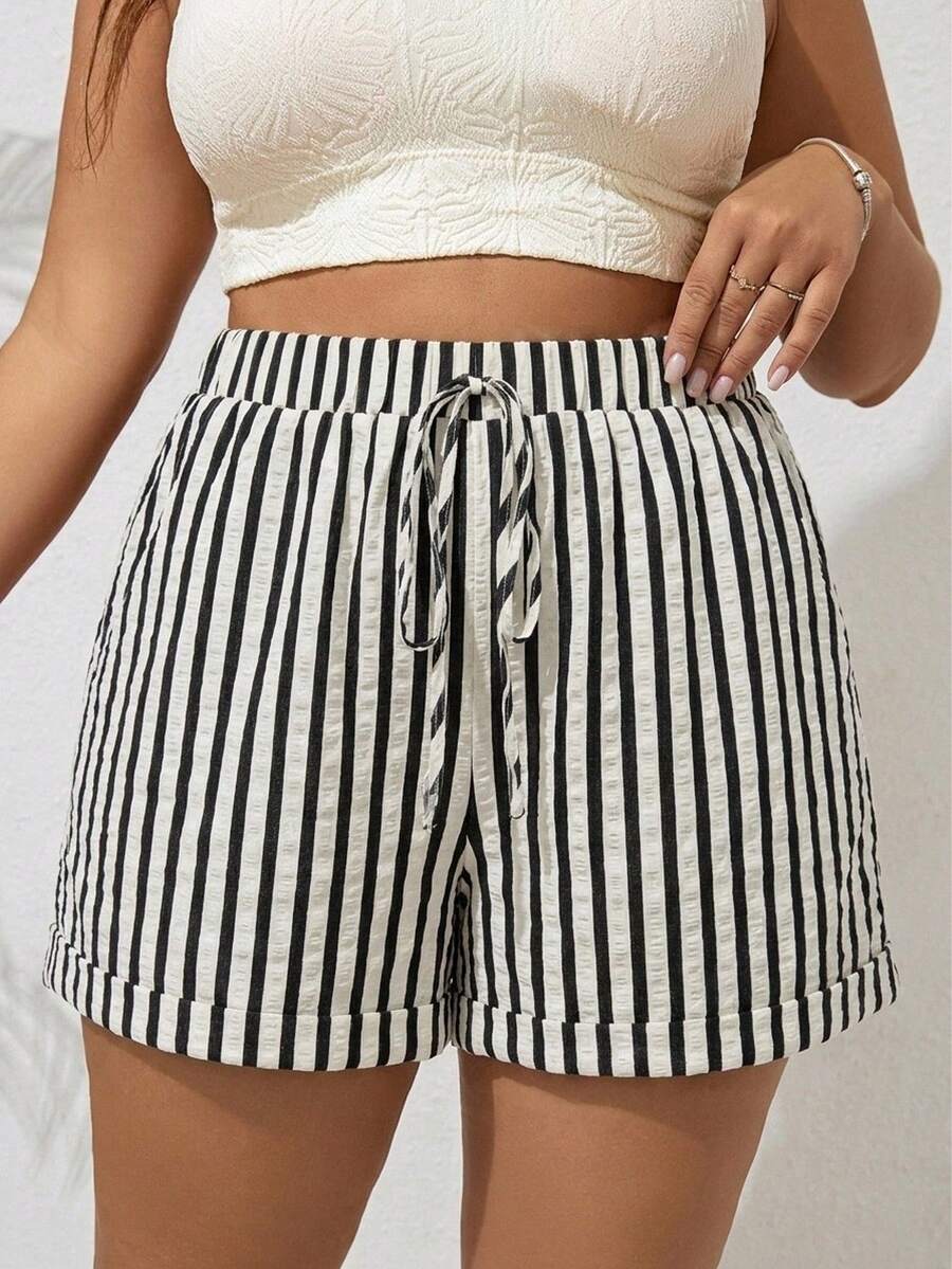 SHEIN VCAY Plus Size Women's Textured Striped Fabric Loose Casual Shorts Suitable For Summer - Black and White - View 1