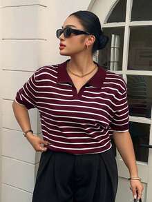 Dazy Plus Top de punto de manga corta con cuello polo, diseño de bloques de color y patchwork, divertido y casual, talla grande para mujer, primavera/verano - Rojo violeta - Ver 1