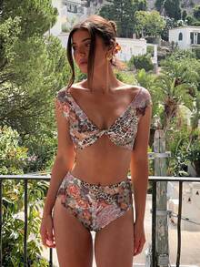 SHEIN Swim 甜心領淺藍色花卉冰絲印花柔軟面料扭轉杯可愛性感熱帶比基尼兩件式泳衣 度假海灘派對夏季 - 彩色 - 查看 1
