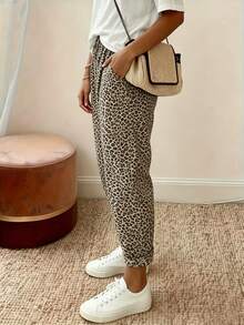 EMERY ROSE Pantalones de cintura alta holgados con estampado de leopardo hasta el tobillo para mujer talla grande - Caqui - Ver 4