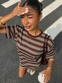 Muchica 女款條紋拼接短袖上衣與短褲休閒日常兩件套 - 彩色 - 查看 7