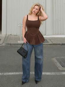Dripcurv Top sexy de mujer talla grande, simple y versátil, de unicolor con bajo con volantes - Marrón - Ver 4