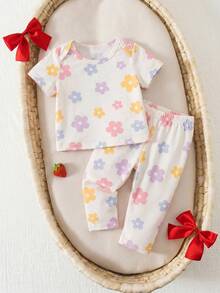 SHEIN 新生女嬰可愛夏季休閒針織粉色草莓圖案短袖家居服套裝 - 彩色 - 查看 9