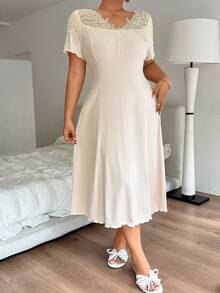 Napfluff CURVE Napfluff CURVE Heavy Workmanship Floral Collar Decoration V-Neck Lettuce Edge Trim Women's Mid-Length Short Sleeve Plus Size Nightgown - Apricot - View 4