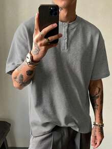 DAZY Summer Solid Color 1/3 Snap Button Round Neck Grey Textured Fabric Men's T-Shirt - Grey - View 3