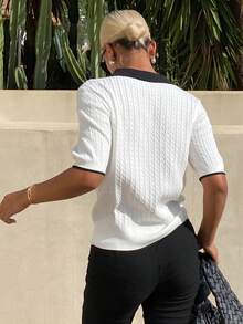 DAZY 拼接對比圖案刺繡寬鬆短袖休閒度假夏季女款針織上衣 - 白色 - 查看 2