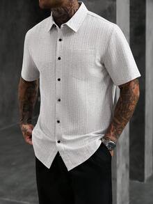 Manfinity CasualCool Bộ 2 món nam dáng rộng, áo sơ mi ngắn tay vân nổi + quần dài dây rút, set đồ thường ngày phong cách Cityboy Gen Z - Màu Khaki - Xem 1
