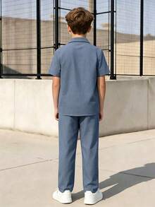 Vacaura 青少年男孩夏季涼爽舒適短袖POLO領休閒襯衫與戶外休閒直筒長褲2件組 - 藍色 - 查看 2