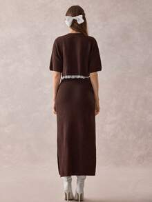 CLARA VERO Set de 2 piezas: Cárdigan con botones metálicos y falda con ribete de encaje - Café integral - Ver 2