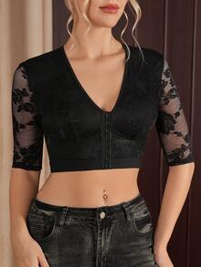 Myrelith Top de manga corta con patchwork de encaje y efecto moldeador - Negro - Ver 4
