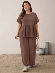 SHEIN Essnce 大尺碼女款春夏時尚休閒寬鬆舒適日常百搭顯瘦短袖娃娃上衣與鬆緊腰寬腿褲黑色兩件套，褲裝套裝，夏季穿搭，簡約風格 - 棕色 - 查看 6