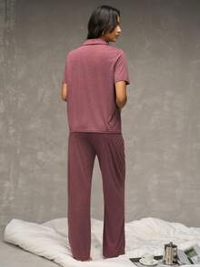 SHEIN 柔软亲肤开衫纽扣开合男女款休闲睡衣套装 - 紅木色 - 查看 5