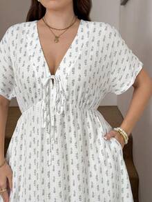 SHEIN LUNE Plus Size Women's V-Neck Bow Tie Short Sleeve Floral Print Fashion Dress Black And White Summer Cottage Core Boho Beach Vacation - White - View 6