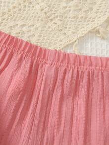 SHEIN Elladie kids 2件組少女款柔軟可愛活力風白色無袖背心上衣與粉色百褶寬腿褲套裝，胸前3D花朵裝飾，適合日常穿著、週末出遊、家庭活動、返校，春夏季適用 - 粉色 - 查看 7
