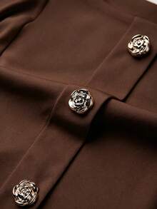 Franclia Plus Size Women's Metal Flower Button Design Short Sleeve Fashion T-Shirt - Coffee Brown - View 4