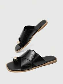 CUCCOO BIZCHIC Ladies Fashion Cross Strap Black Embossed Foot Clip Metal Buckle Small Square Toe Flat Sandals Comfortable Flat Sandals Slippers Suitable For Commuting Beach Vacation Ladies Flat Sandals - Black - View 2