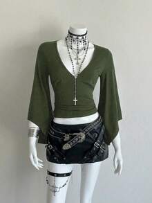 EgrlEra Deep V-Neck Sexy Mid-Length Sleeve Fitted T-Shirt - Dark Green - View 3