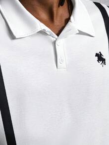 Manfinity Denimwave Polo homme style sport rétro, bloc de couleurs noir & blanc, silhouette de cheval aristocratique, football - Multicolore - Voir 6