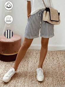 SHEIN Holidaya Short décontracté d'été pour femmes en mélange de coton à rayures, tenue de plage pour les vacances - Bleu marine - Voir 2