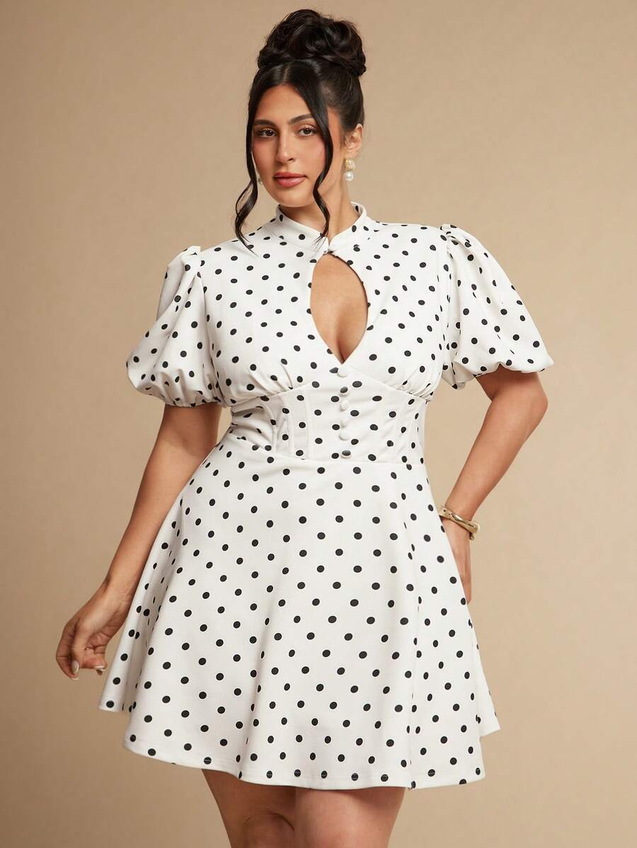 SHEIN BAE CURVE 大尺碼女款圓點短洋裝，優雅性感洋裝