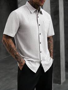 Manfinity CasualCool Bộ 2 món nam dáng rộng, áo sơ mi ngắn tay vân nổi + quần dài dây rút, set đồ thường ngày phong cách Cityboy Gen Z - Màu Khaki - Xem 5