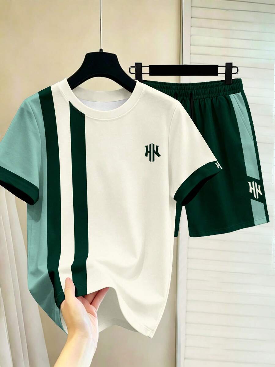 Manfinity Hypemode 男士休閒拼色H Logo圖案短袖T恤與短褲套裝，百搭運動休閒風，度假適用 - 彩色 - 查看 1