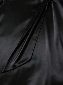 SHEIN Kemeja Lengan Pendek Elegan Berkerah Warna Polos untuk Komuter Musim Panas, Kain Satin, Kemeja Putih, Potongan Longgar, Cocok untuk Komuter, Bisnis, Pesta, Kencan, Kemeja Gaya Musim Semi/Panas - Hitam - View 3