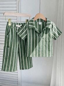 SHEIN 2 buc./set Set de cămașă cu mânecă scurtă și guleră cu dungi albastru-alb și pantaloni lungi, confortabil, casual și versatil, pentru bebeluși băieți și fete, potrivit pentru primăvară și vară, interior, exterior, uz zilnic, sport, joacă, petreceri, fotografii, vacanțe și sărbători - Multicolor - Vizualizare 3
