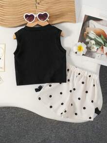 SHEIN Playful Pals 2件/套 嬰兒女童春夏季新款背心上衣與短褲套裝，黑色蝴蝶結印花無袖上衣 + 米色波點蝴蝶結裝飾短褲，柔軟可愛親膚休閒百搭時尚套裝 - 黑與白 - 查看 2