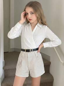 SHEIN 青少年女孩寬鬆休閒簡約舒適日常大學風優雅修身梭織白色條紋領開襟不對稱下擺抽褶襯衫上衣返校穿搭 - 白色 - 查看 6