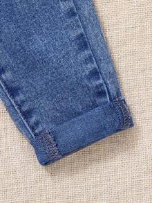 SHEIN Pantalones de mezclilla azul casuales y de moda con pierna recta y banda de cintura con botón para bebé niña, jeans lindos para ropa de regreso a la escuela en otoño, ropa de otoño para bebé niña - Azul lavado oscuro - Ver 4