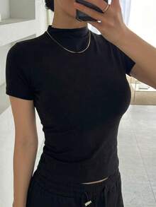 DAZY Kaos Dalam Wanita Lengan Pendek Slim Fit Leher Tinggi - Hitam - View 4