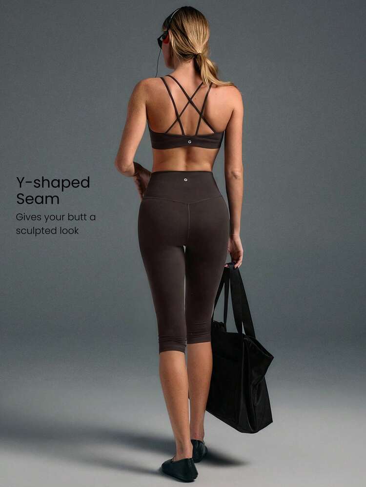 17" FeatherFit™ Crossover Waist Front Special Seam Cutie Capri Leggings Low Impact Yoga Pilates Studio Daily