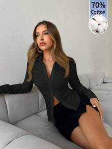 Aloruh 女款秋季辦公通勤夜出尖領收腰立領單排扣前開襟修身長袖黑色70%棉襯衫 - 黑色 - 查看 3