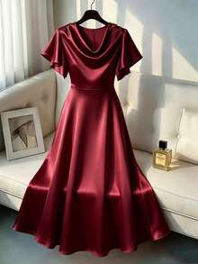 GlowEve CURVE Vestido elegante de talla grande para mujer con cuello drapeado, volantes y manga corta de unicolor - Burdeos - Ver 1
