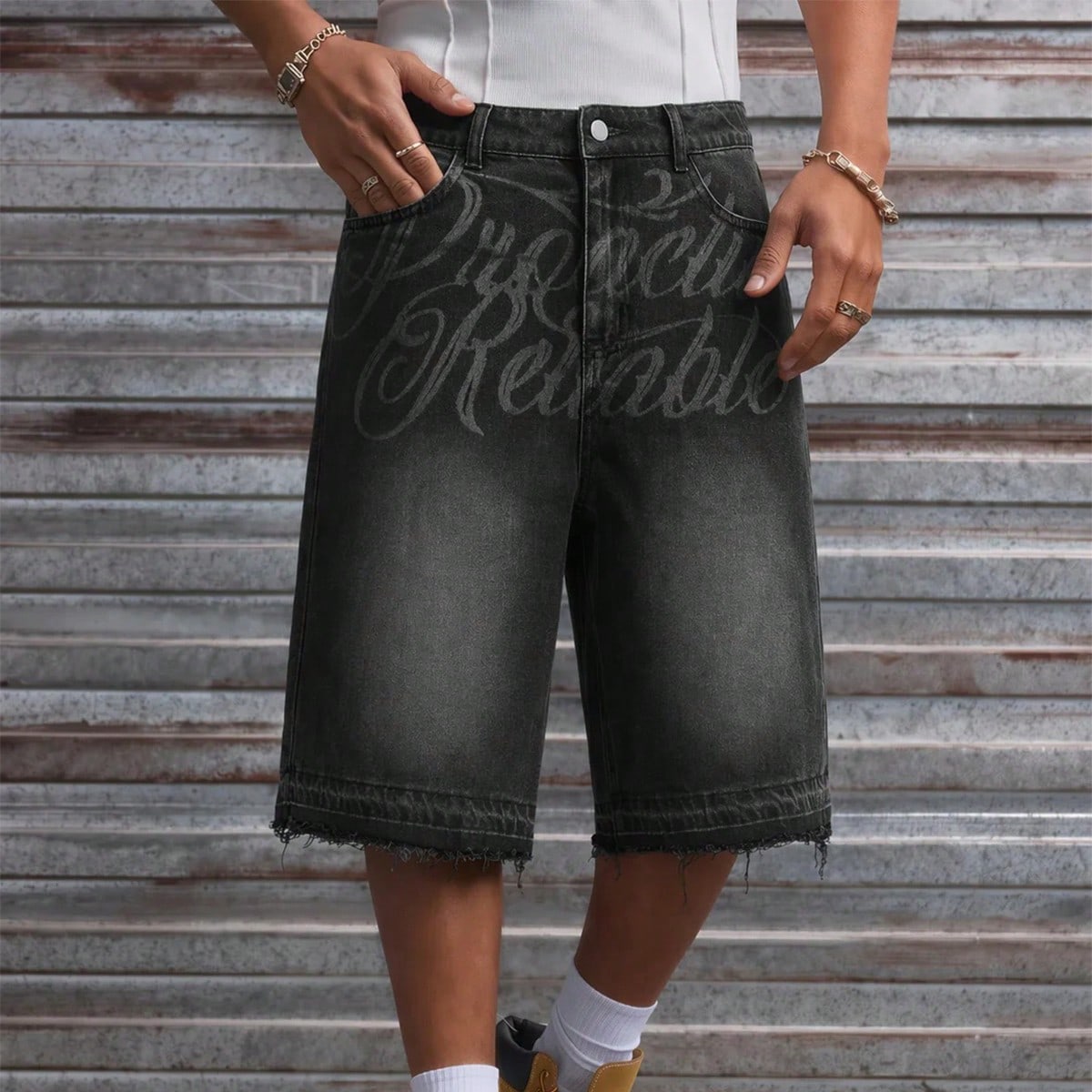 Pantalones cortos de mezclilla lavada con diseño floral bordado para hombres, de moda