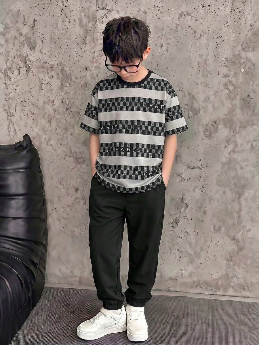 SHEIN Vacaura 青少年男孩休閒時尚簡約藍灰白拼色T恤與長褲2件套,適合春/夏日常外出與玩耍 - 黑色 - 查看 1