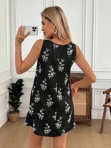 SHEIN LUNE 女款無袖圓領口袋刺繡短洋裝 - 黑與白 - 查看 2
