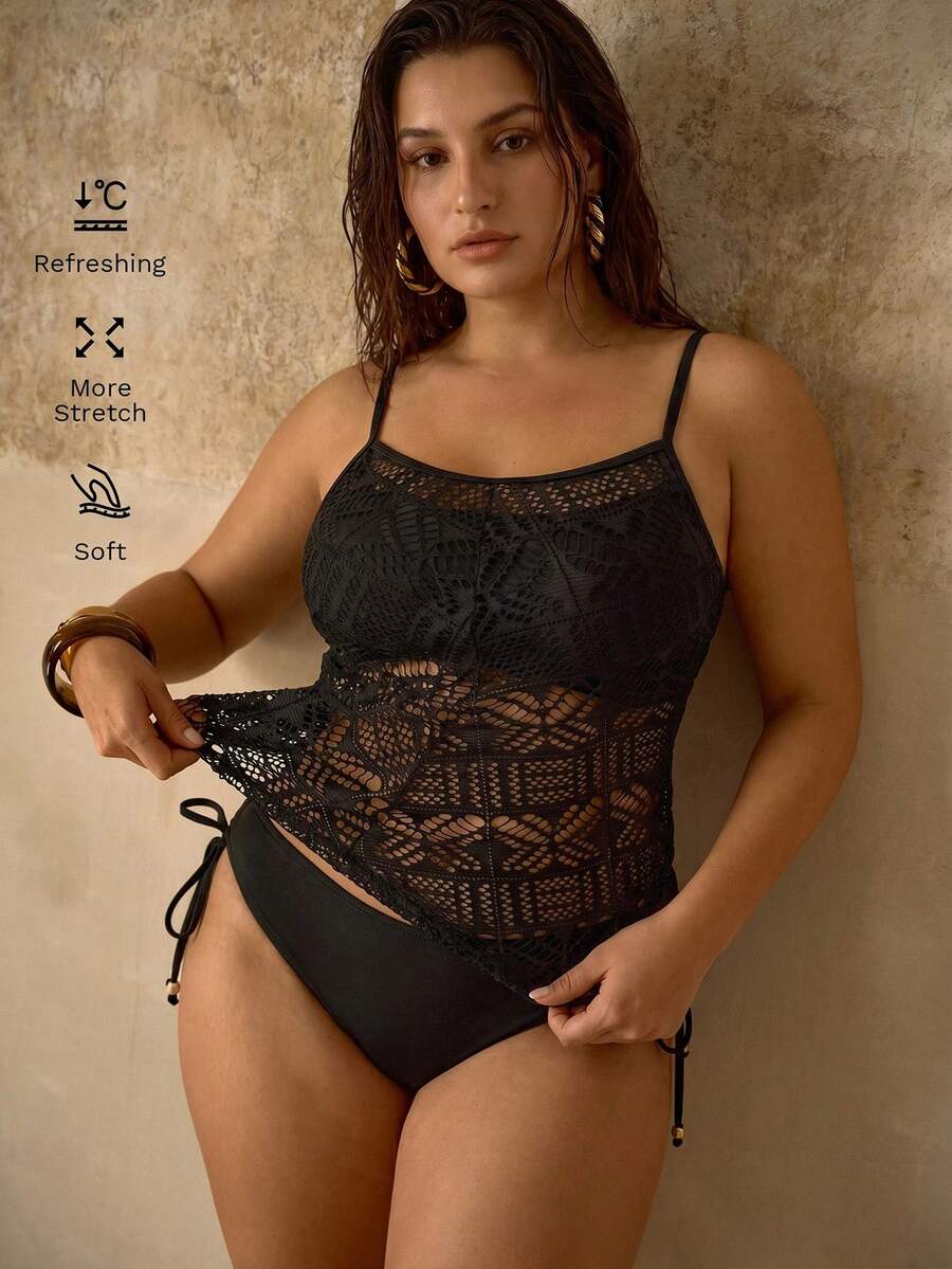 MOTF PREMIUM CELANA DALAM WANITA UKURAN BESAR RAJUT ELASTISITAS TINGGI DENGAN TALI SERUT DI SISI, DEKORASI METALIK BERTEKSTUR, SERBAGUNA, COCOK UNTUK LIBURAN, PANTAI, DAN PAKAIAN RENANG - Hitam - View 1